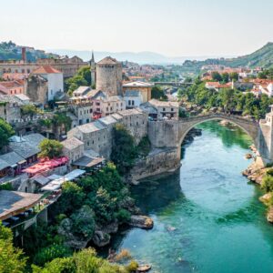 Bridging Media and Art