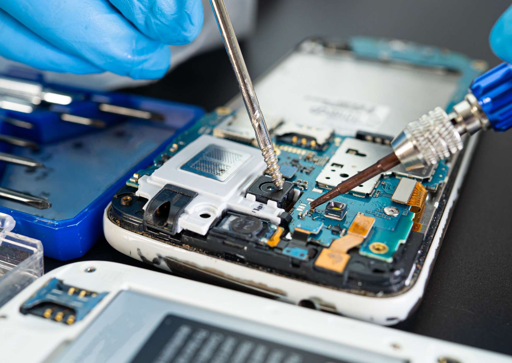 Mobile Phone Repair Essentials Course