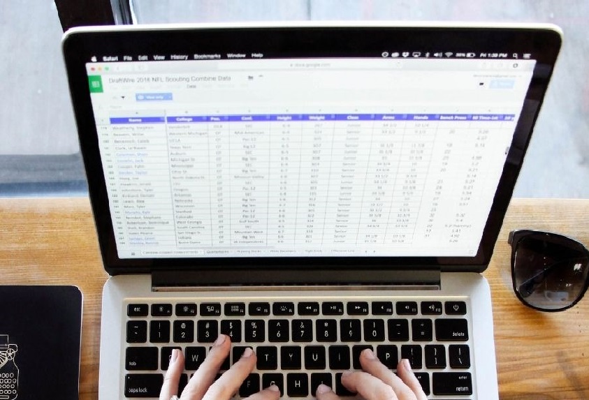 How to Create a Stand-Alone Access Database